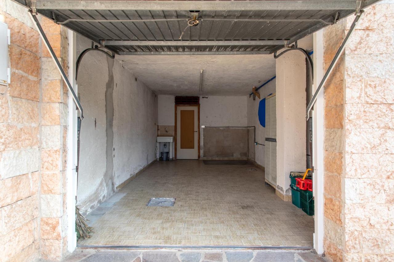 Family Home - Garda 3 Bedrooms Apartment ภายนอก รูปภาพ